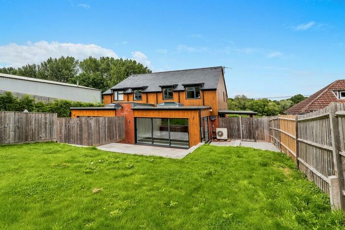 4 Bedroom Semi-Detached House To Rent In East Dean Road, Lockerley, Romsey, SO51