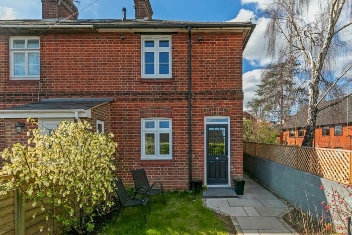 2 Bedroom End Of Terrace House To Rent In Highfield Terrace, Winchester, SO22