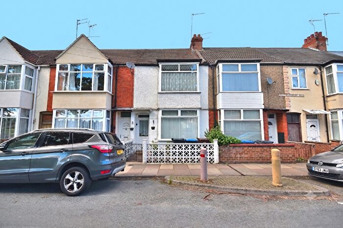 3 Bedroom Terraced House For Sale In Delapre Crescent Road, Northampton, NN4