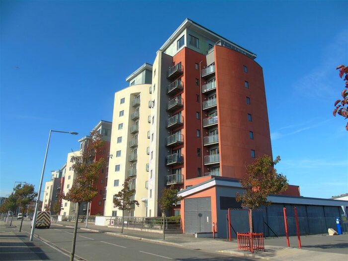 2 Bedroom Apartment To Rent In South Quay, Kings Road, Swansea, SA1