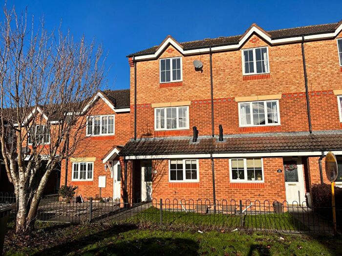 3 Bedroom Town House To Rent In Timken Way, Daventry, Northamptonshire, NN11