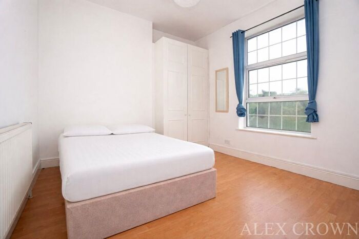 2 Bedroom Flat To Rent In Brecknock Road, Tufnell Park, N19