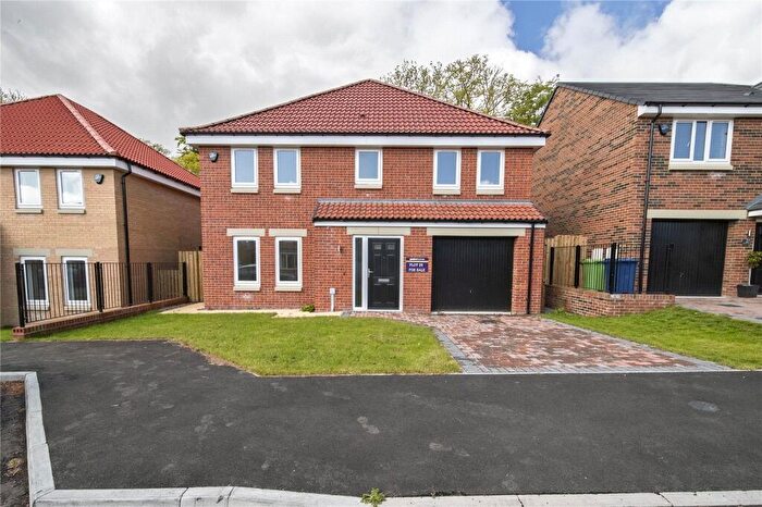 4 Bedroom Detached House To Rent In Blenheim Close, Silksworth, SR3