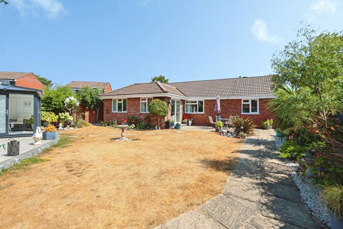 4 Bedroom Bungalow For Sale In Halstock Crescent, West Canford Heath, Poole, Dorset, BH17 - Photo 10