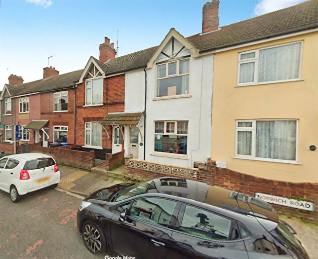 3 Bedroom Terraced House For Sale In Norwich Road, Lowestoft, Suffolk, NR32