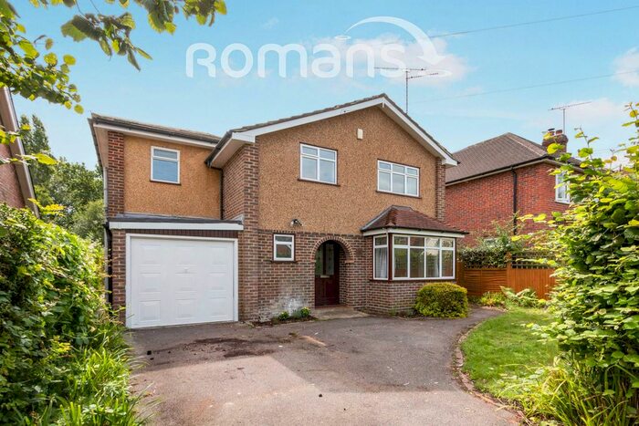 4 Bedroom Detached House To Rent In Kenilworth Road, Fleet, GU51