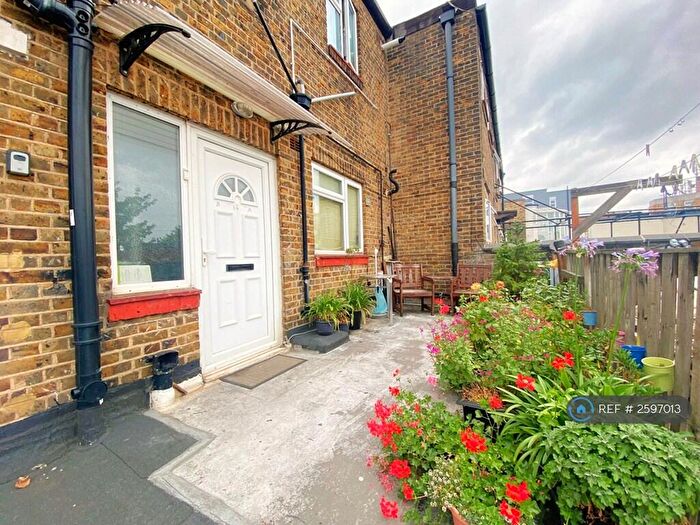 1 Bedroom Flat To Rent In Old Church Road, London, E4