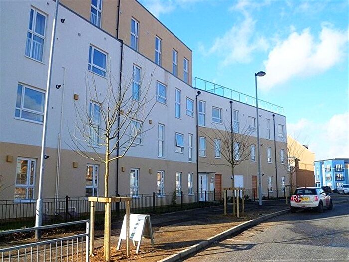 2 Bedroom Flat To Rent In Chieftain Way, Orchard Park, Cambridge, CB4