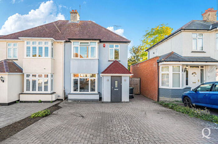 3 Bedroom Semi Detached House For Sale In Hillside Avenue, Gravesend, DA12