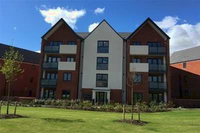 2 Bedroom Flat To Rent In Fairfields, Milton Keynes, MK11