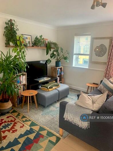 1 Bedroom Flat To Rent In Old Ford Road, London, E3