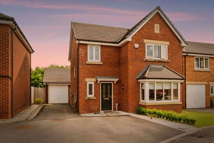 4 Bedroom Detached House For Sale In Broomhall Drive, Shavington, Crewe, CW2