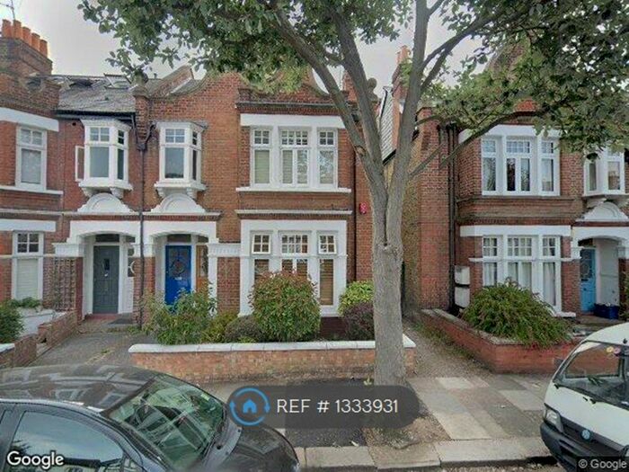 2 Bedroom Flat To Rent In Cowley Road, London, SW14