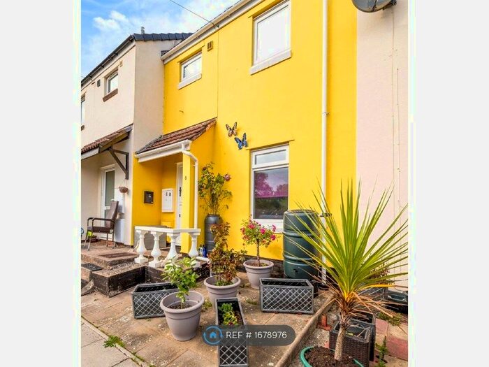 3 Bedroom Terraced House To Rent In Mill Close, Frome, BA11