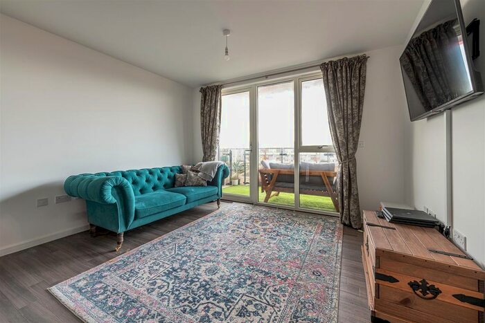 1 Bedroom Flat For Sale In Marlowe Road, Walthamstow, E17