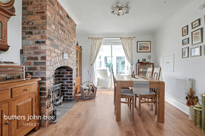 4 Bedroom Semi Detached House For Sale In High Lane, Brown Edge, ST6