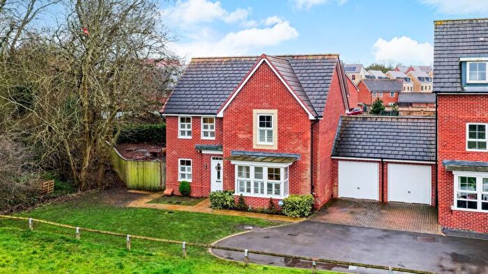 4 Bedroom Detached House For Sale In Burgundy Drive, Hemel Hempstead, HP2