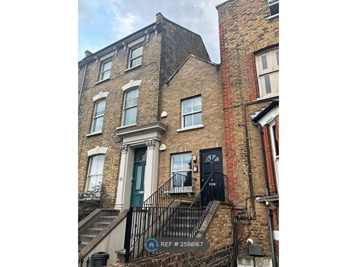 1 Bedroom Flat To Rent In Sandringham Road, London, E8