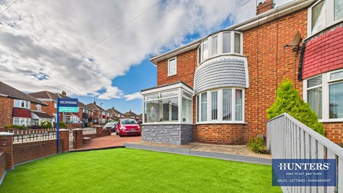 3 Bedroom Semi-Detached House For Sale In Bampton Avenue, Seaburn Dene, Sunderland, SR6