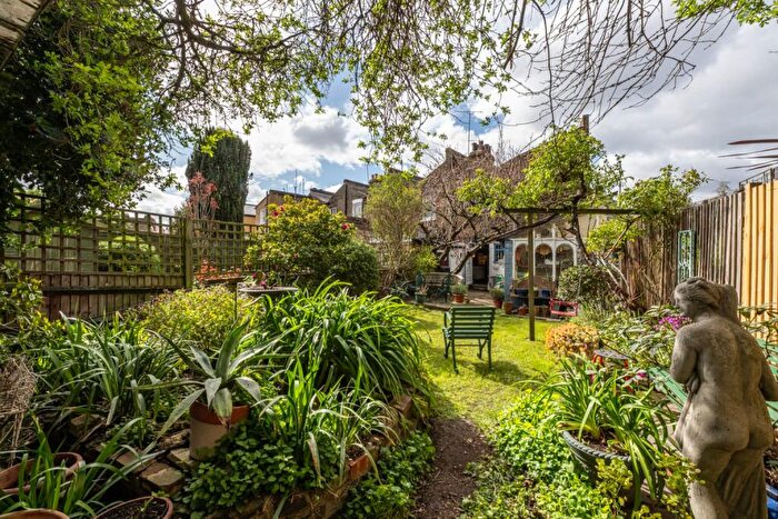 2 Bedroom End Of Terrace House For Sale In Latchmere Road, Battersea, London, SW11