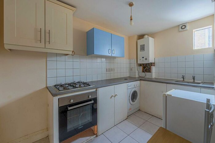 Studio To Rent In Deptford High Street, Deptford, London, SE8