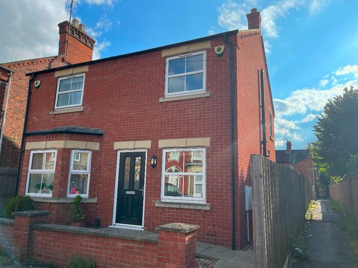 3 Bedroom Semi-Detached House To Rent In Alexandra Road, Wisbech, PE13