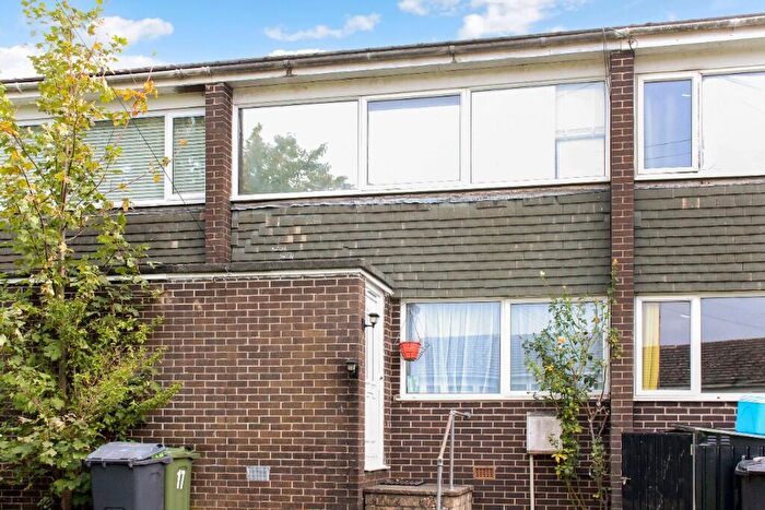 2 Bedroom Terraced House For Sale In Orchard Park Close, Hungerford, Berkshire, RG17