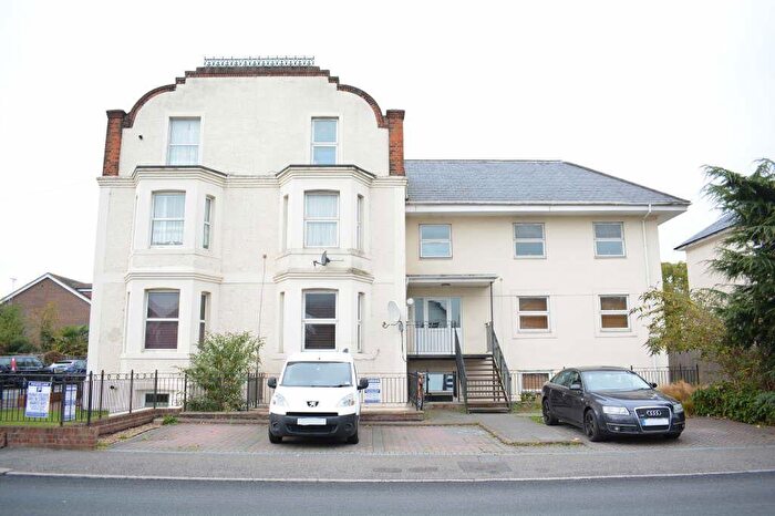 2 Bedroom Apartment To Rent In Temple Road, Epsom, Surrey, KT19