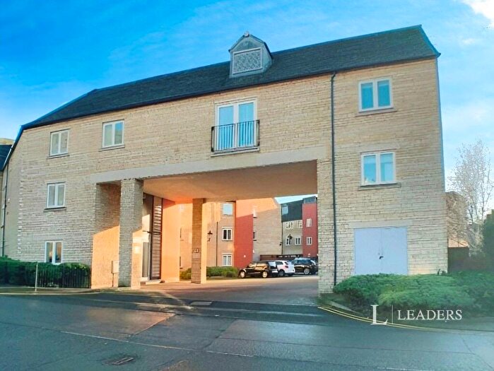 2 Bedroom Flat To Rent In Riverside Place, Stamford, Lincolnshire, PE9
