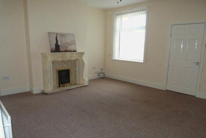 3 Bedroom End Of Terrace House To Rent In Rossendale Road, Burnley, BB11