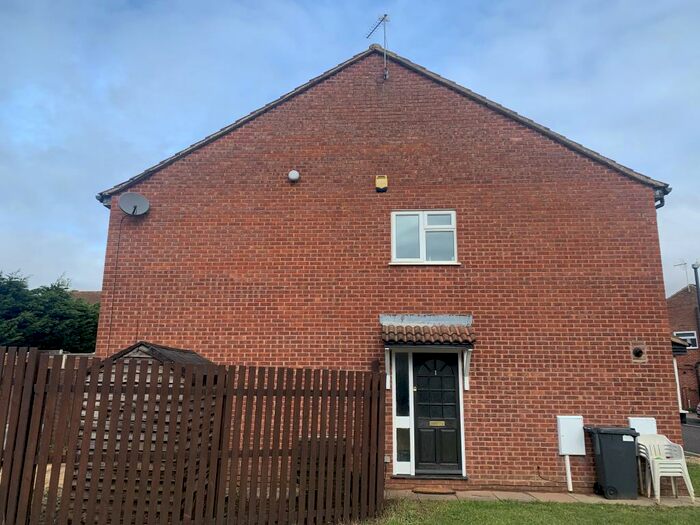 2 Bedroom Semi-Detached House To Rent In Blenheim Crescent, Leamington Spa, CV31