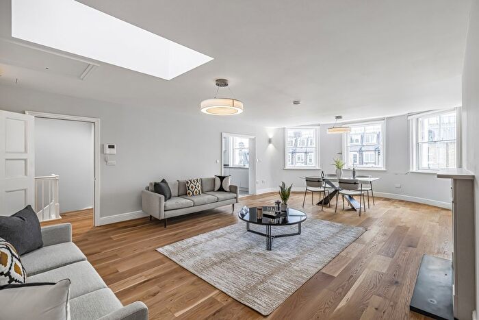 2 Bedroom Flat To Rent In Wimpole Street, Marylebone, W1G