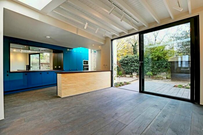 3 Bedroom Detached House To Rent In Haven Lane, Ealing, London, W5