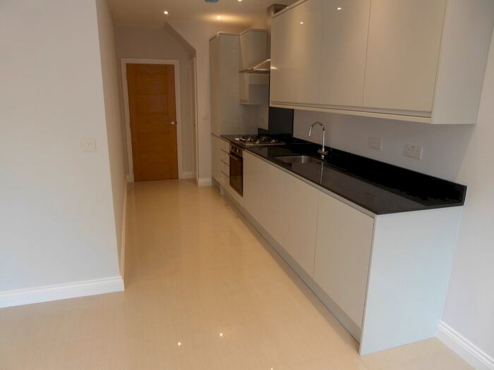2 Bedroom Flat To Rent In Shrewsbury Lane, Shooters Hill, London SE18