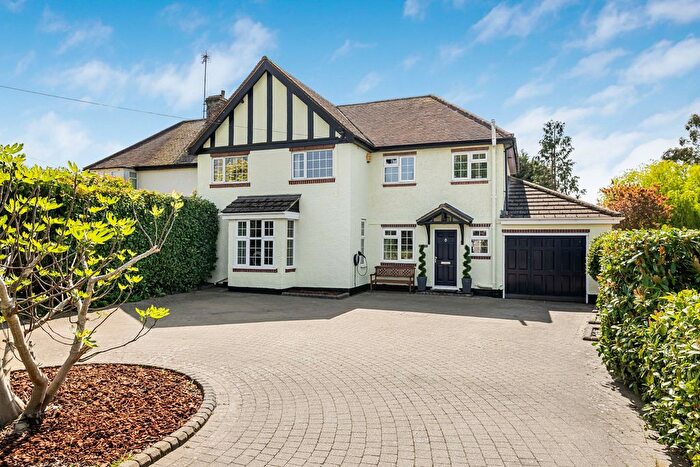 4 Bedroom Semi-detached House For Sale In Hawkshead Lane, North Mymms, Hatfield, AL9