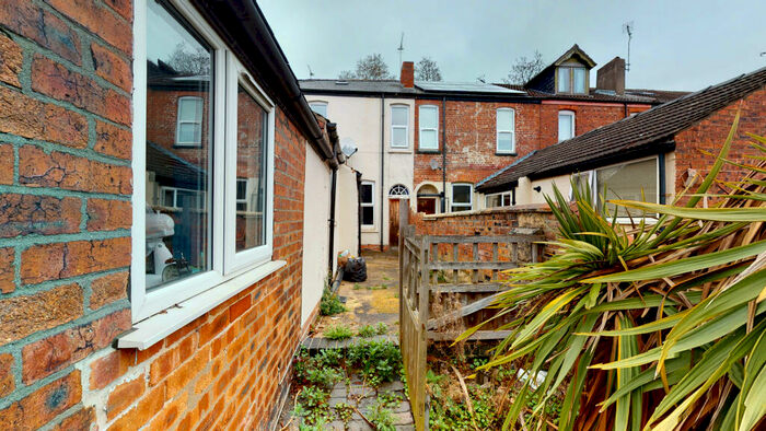 5 Bedroom Terraced House To Rent In Boultham Ave | Student House | /, LN5