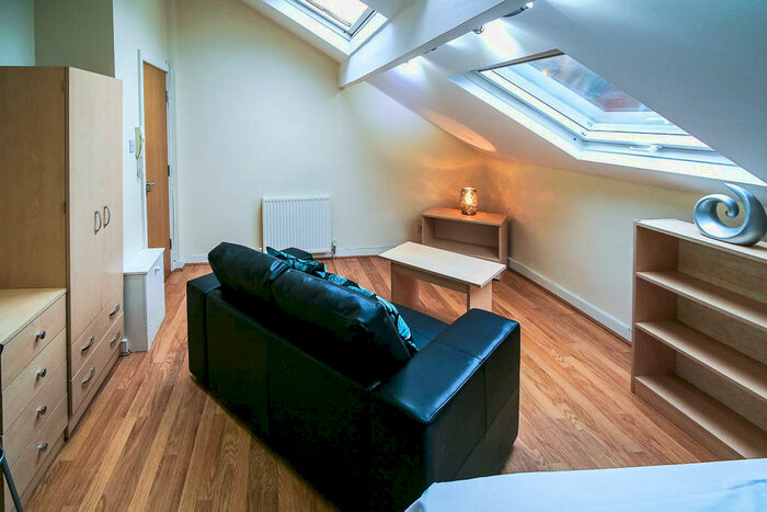 1 Bedroom House To Rent In Vinery Road, Leeds, LS4