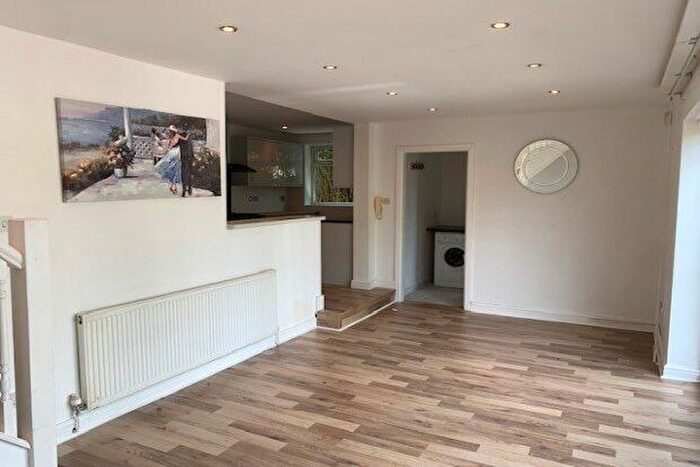 3 Bedroom Detached House To Rent In Dean Row Road, Wilmslow, SK9