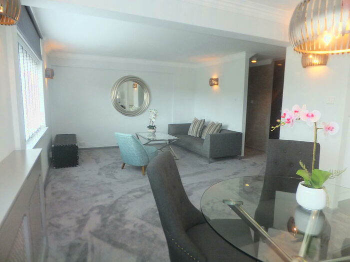 3 Bedroom Flat To Rent In Monmouth Drive, Sutton Coldfield., B73