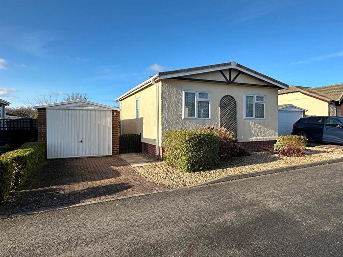 1 Bedroom Park Home For Sale In Marina View, Dogdyke, Lincoln, LN4