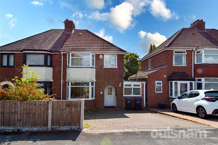 3 Bedroom Semi-Detached House For Sale In Broad Lane, Kings Heath, Birmingham, B14