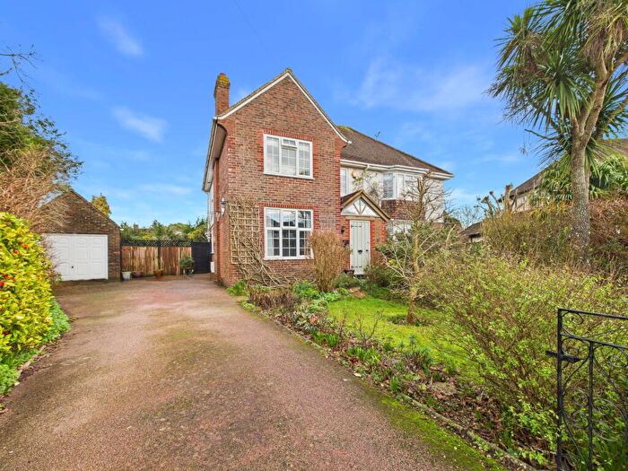 5 Bedroom Detached House For Sale In Offington Gardens, Worthing, BN14