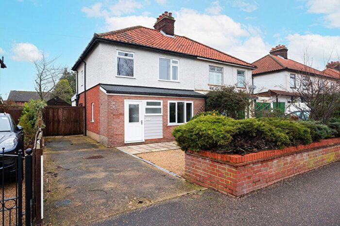 3 Bedroom Semi Detached House For Sale In St. Clements Hill, Norwich, NR3