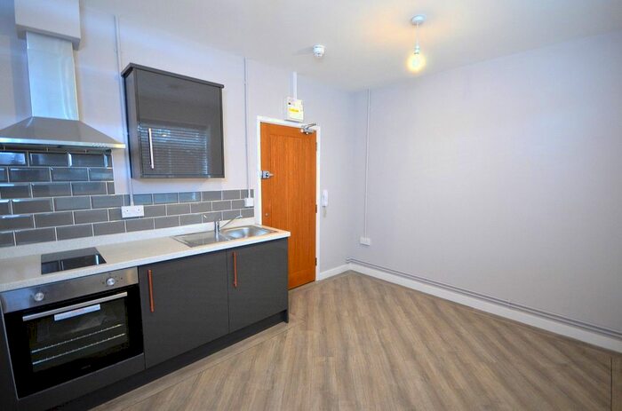 1 Bedroom Flat To Rent In Ladys Lane, Northampton, Northamptonshire, NN1