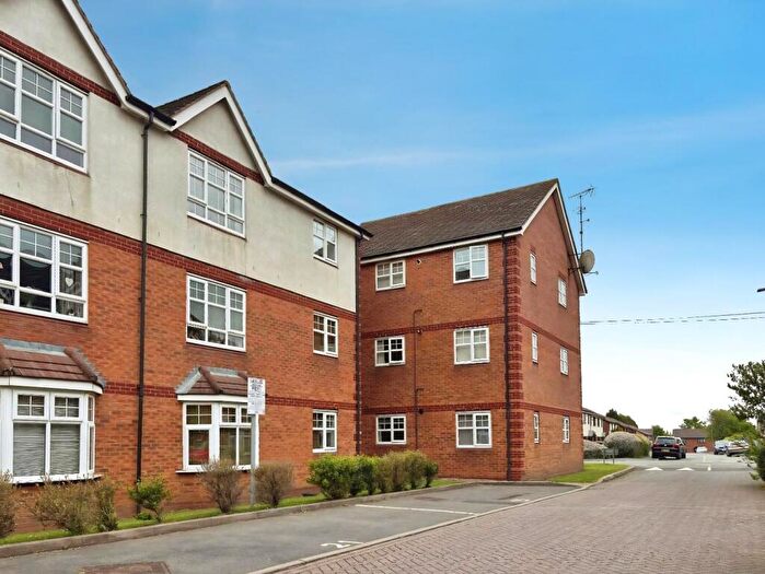 2 Bedroom Flat For Sale In Netherhouse Close, Birmingham, B44