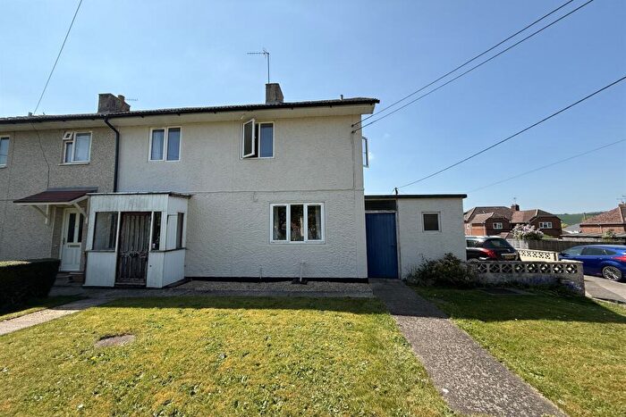 3 Bedroom Semi-Detached House For Sale In South Newton, SP2