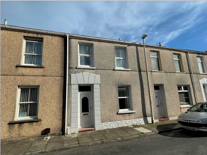 3 Bedroom House To Rent In Stanley Street, Llanelli, Carmarthenshire, SA15