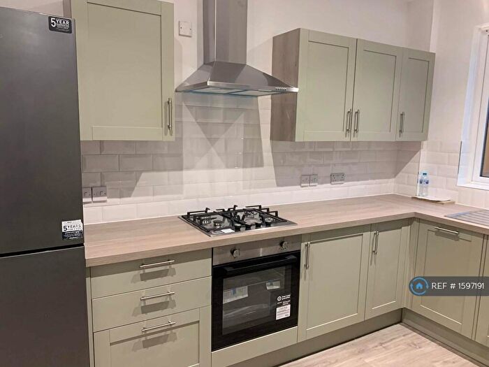 3 Bedroom Detached House To Rent In Edgehill Road, Bournemouth, BH9