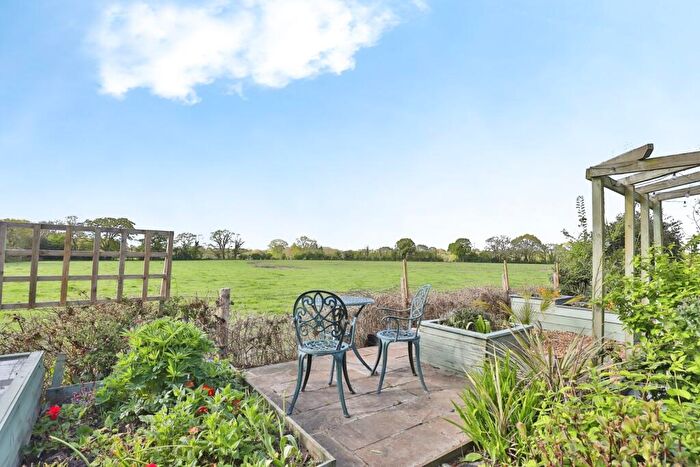 3 Bedroom Detached House For Sale In St. Leonards, Ringwood, BH24