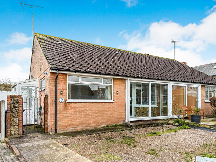 2 Bedroom Bungalow To Rent In Beverley Close, Birchington, CT7
